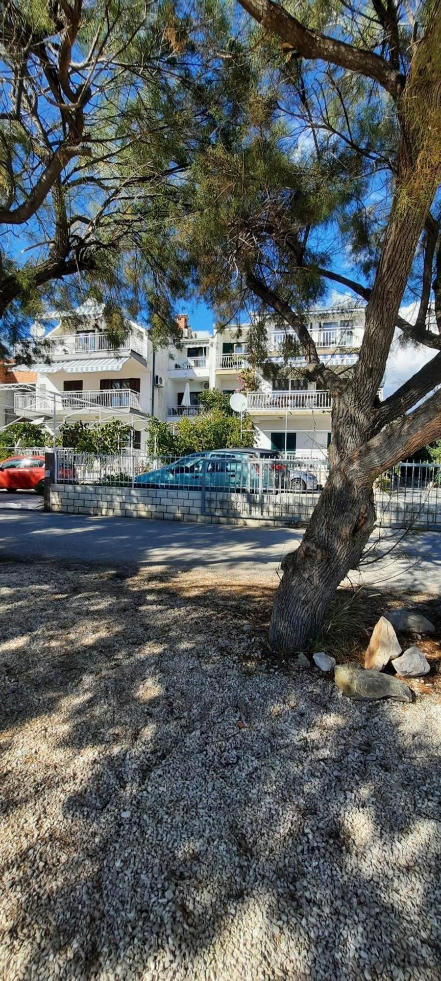 Apartments Ana Bilota Seget Vranjica Exterior photo